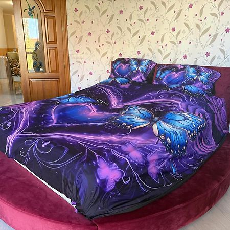 Appartement Paris-Lux. à Hajdúszoboszló Extérieur photo