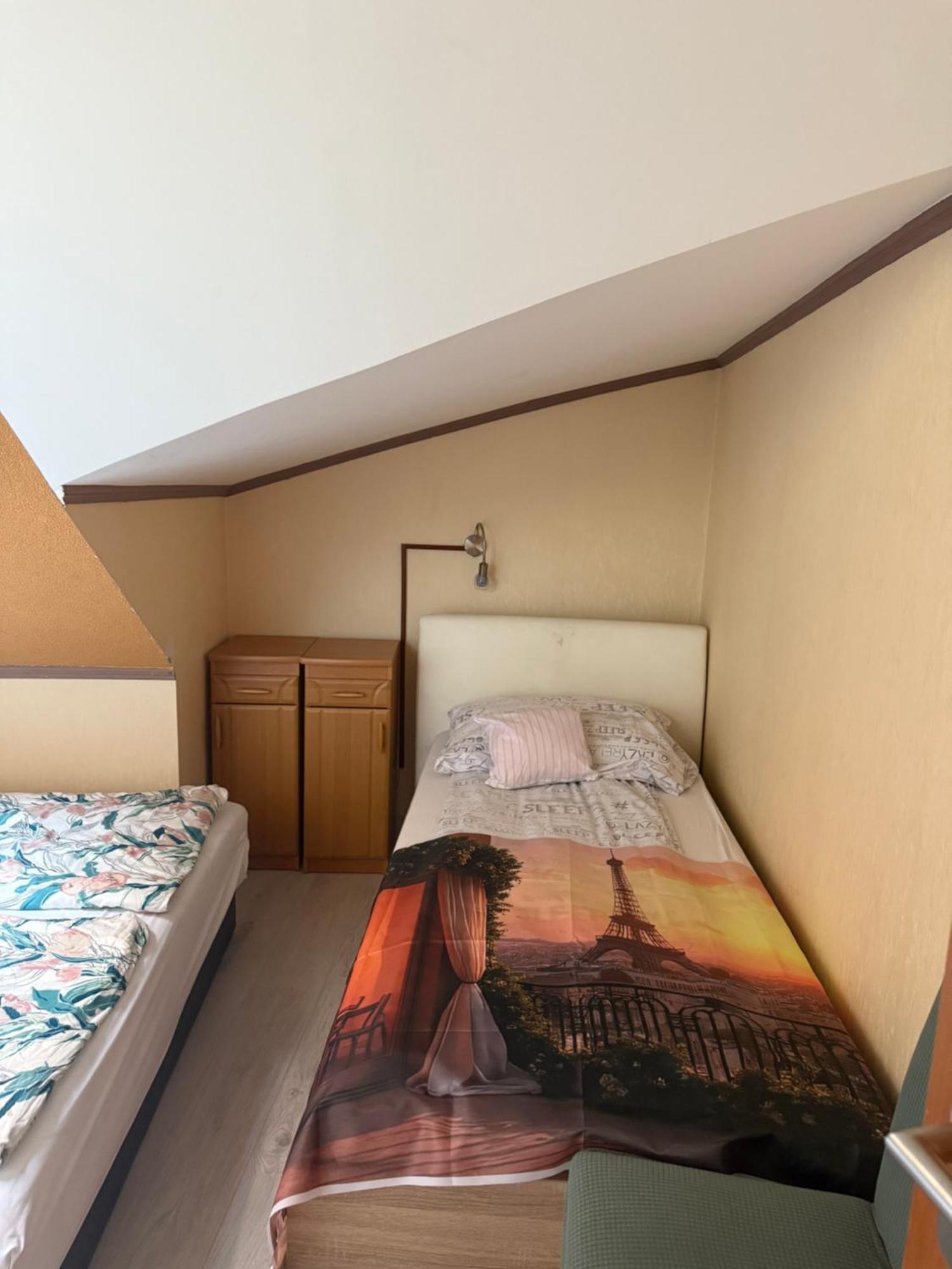 Appartement Paris-Lux. à Hajdúszoboszló Extérieur photo